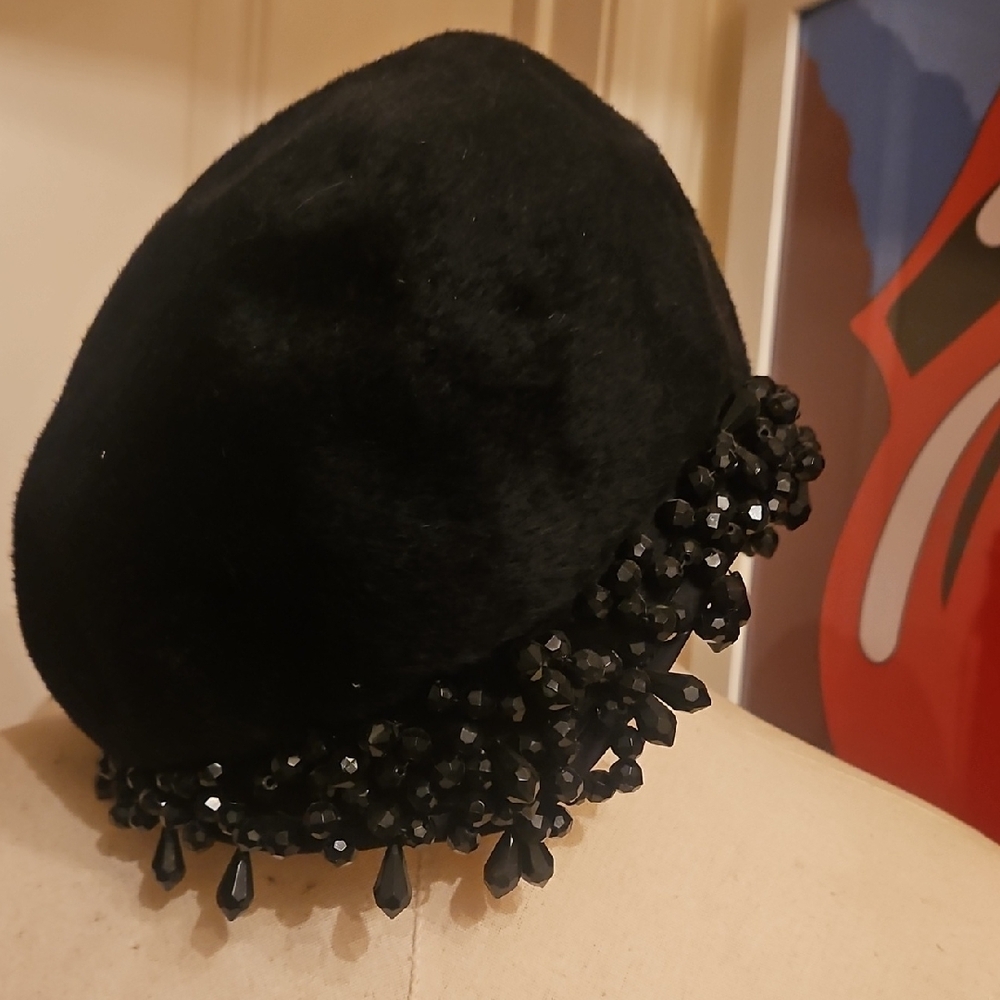 Dior Black Fur Hat/ Chapeaux with Beaded Embellishment - Picture 4 of 6